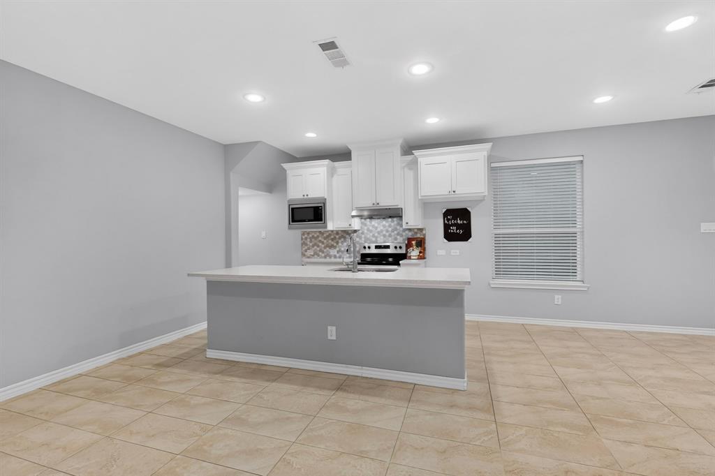 609 Fleming Street Property Photo 8