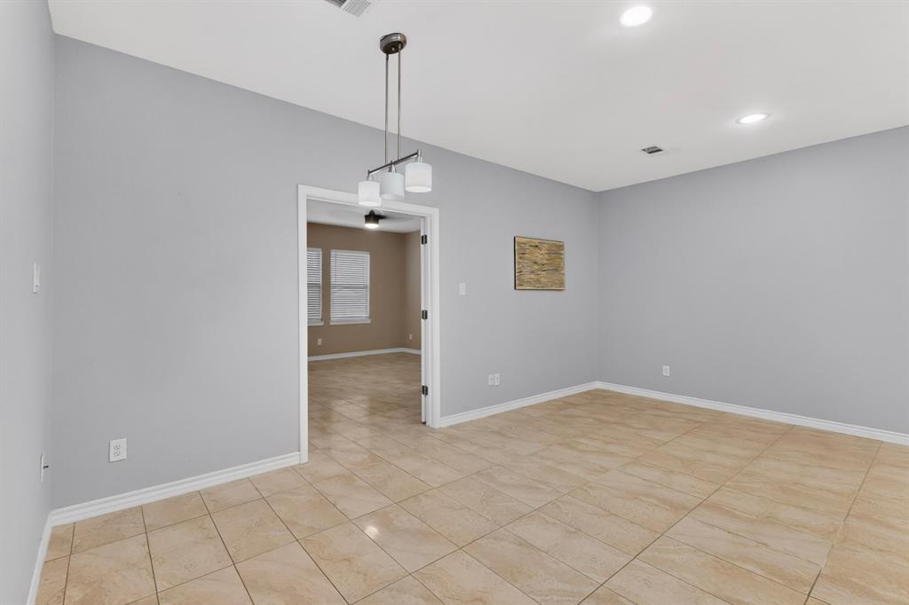 609 Fleming Street Property Photo 11