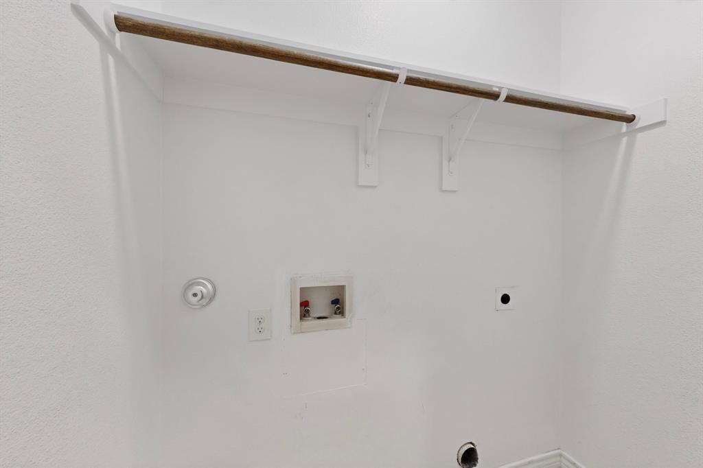 609 Fleming Street Property Photo 15