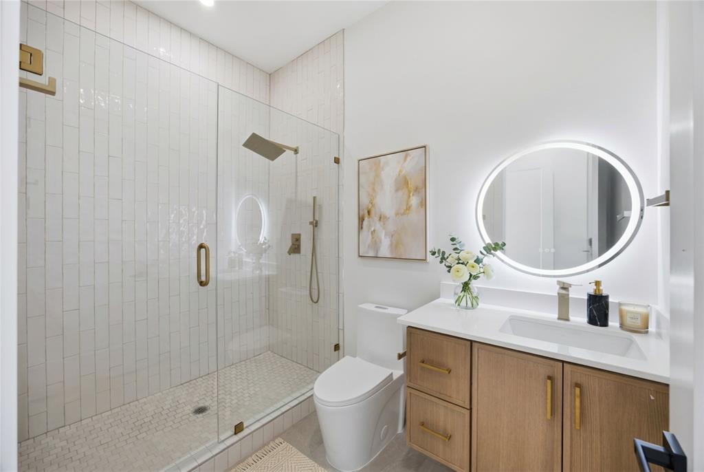 4220 Munger Avenue Property Photo 25