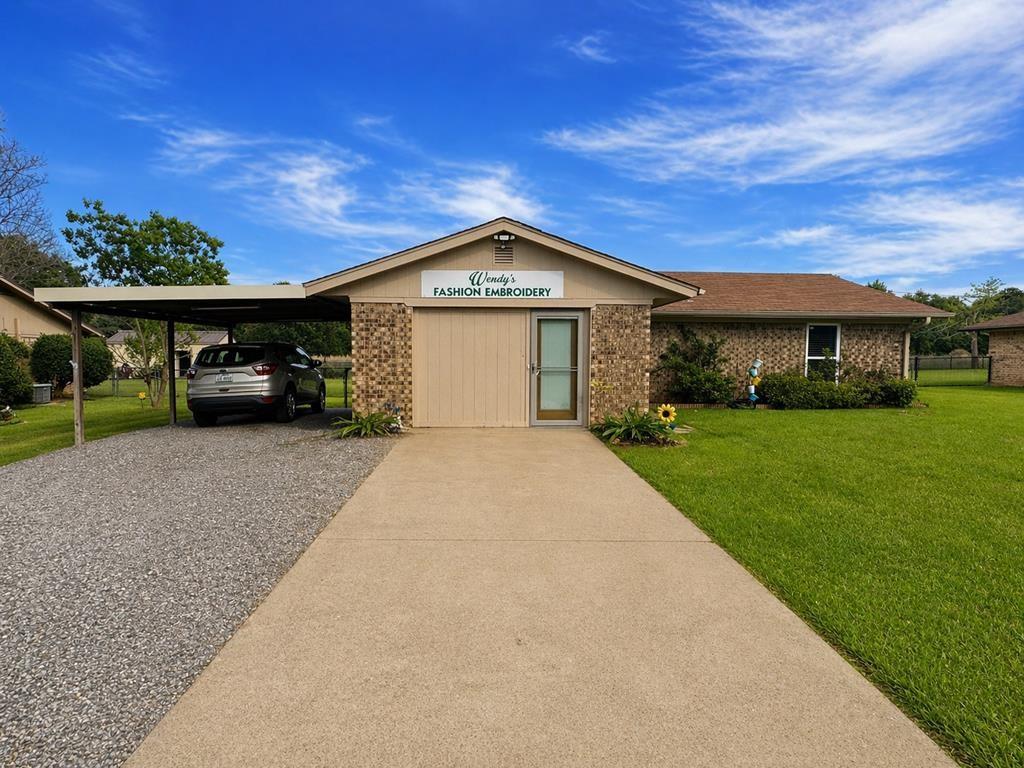 5230 Fm 2495 Property Photo 1