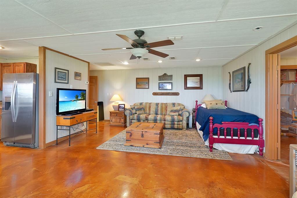 1010 County Road 382 Property Photo 8