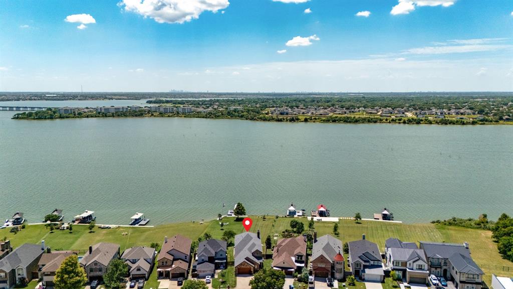 2313 Windjammer Way Property Photo 1
