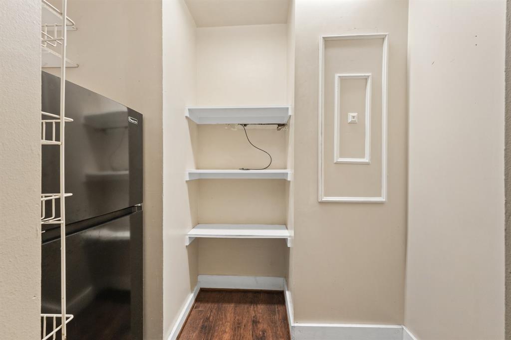 14813 Oakwood Lane Property Photo 7