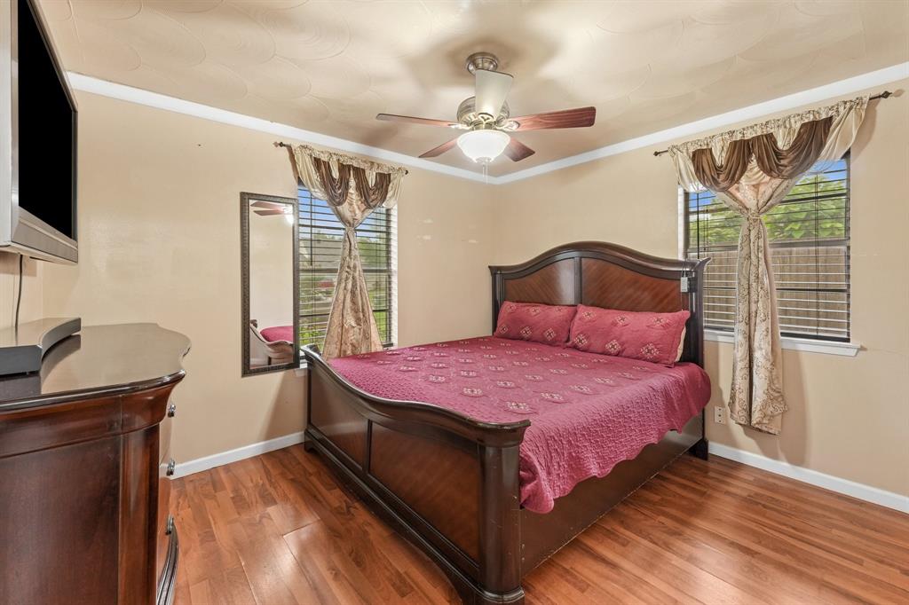 14813 Oakwood Lane Property Photo 9