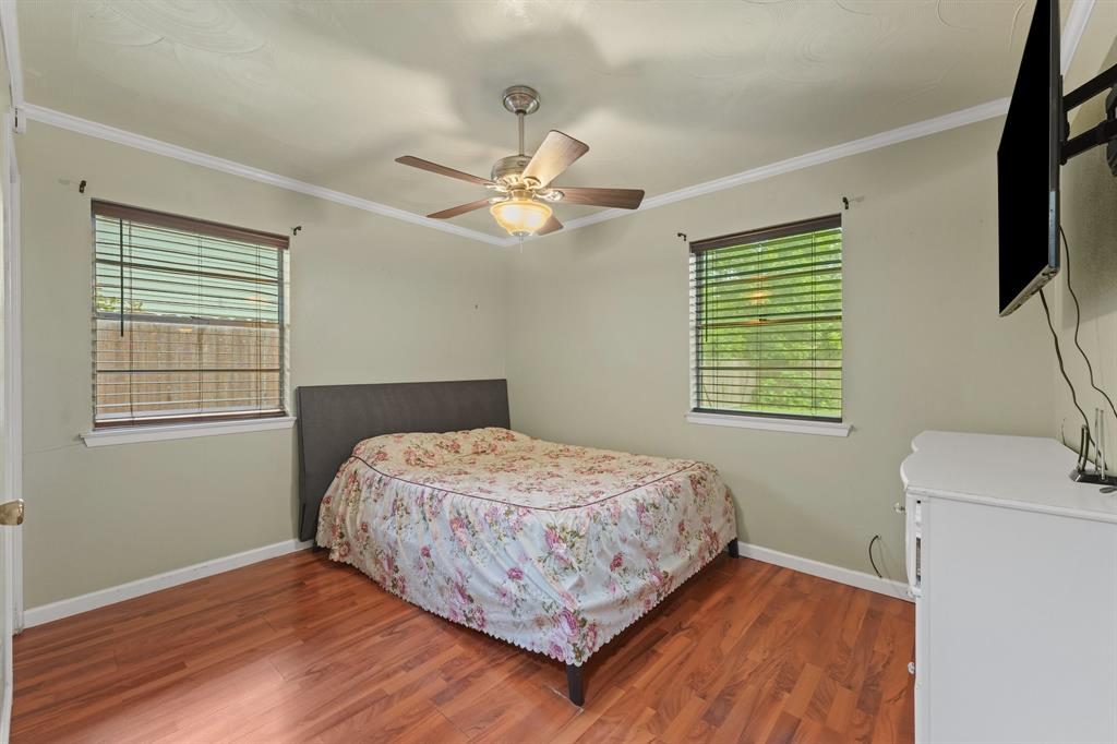 14813 Oakwood Lane Property Photo 11