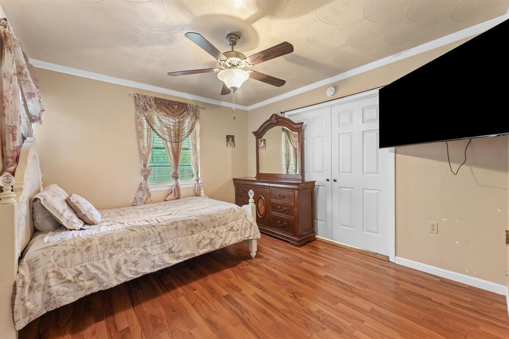 14813 Oakwood Lane Property Photo 12