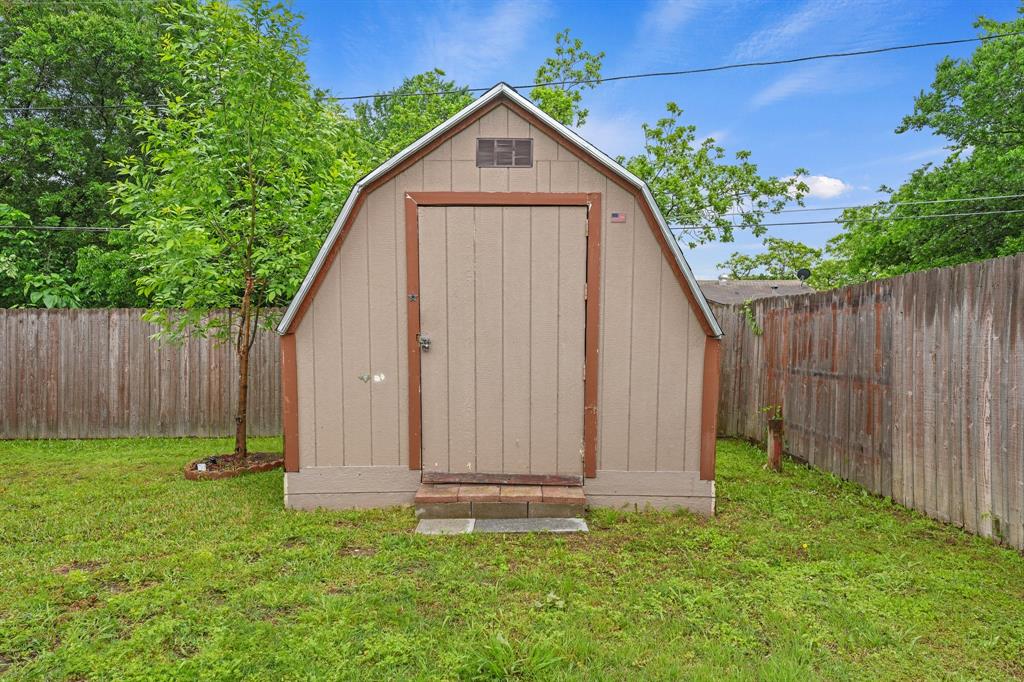 14813 Oakwood Lane Property Photo 15