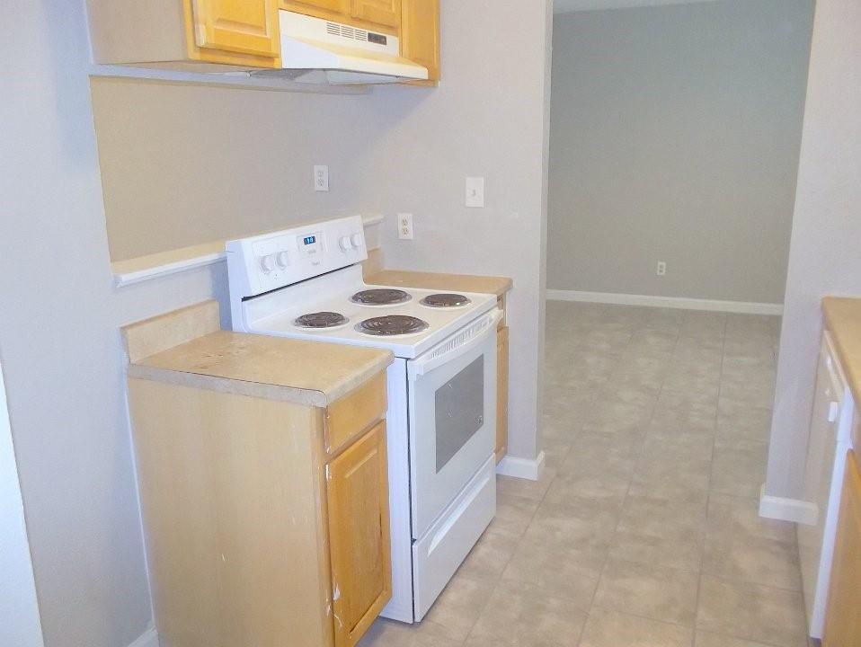 1502 Cardinal Drive Property Photo 4