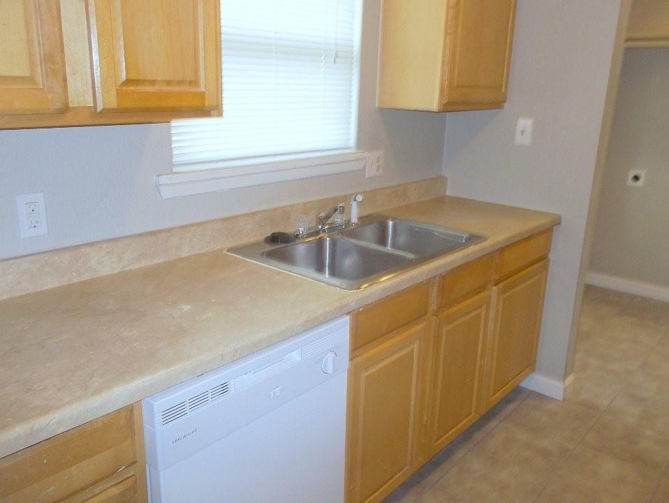 1502 Cardinal Drive Property Photo 5