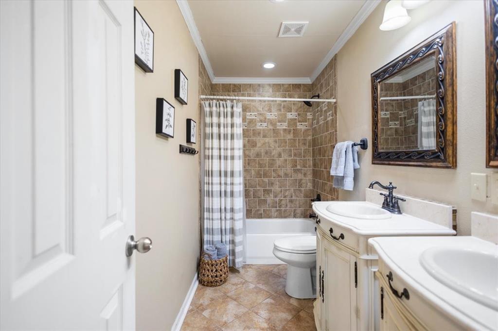 1327 Bridle Path Lane Property Photo 16