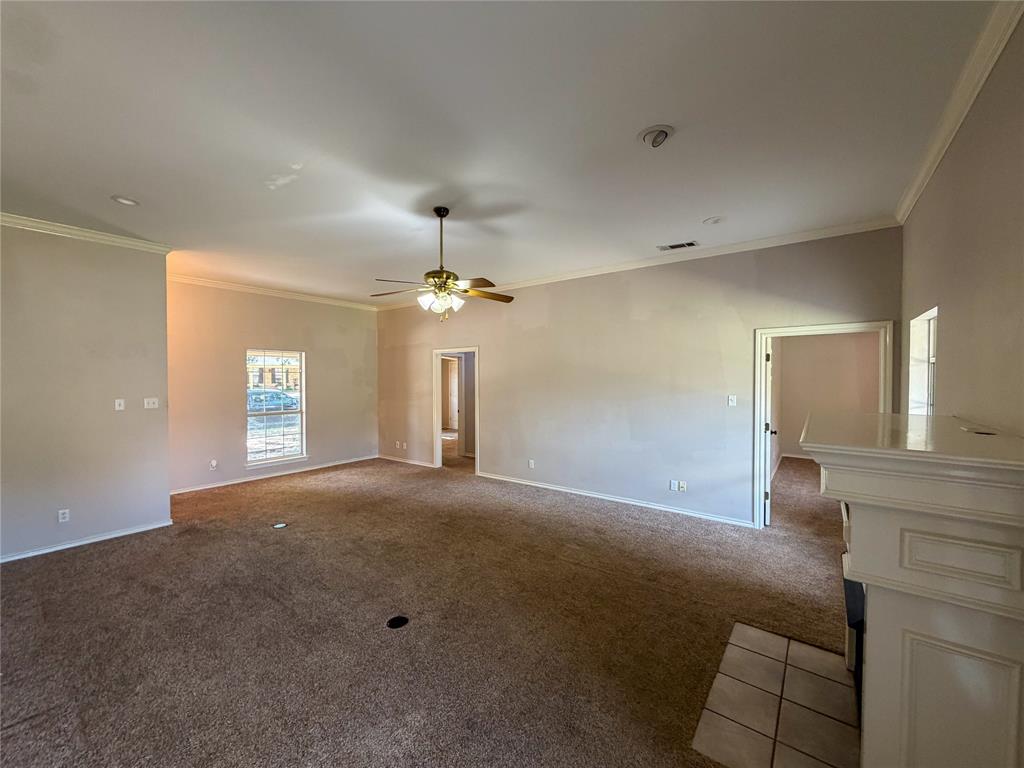 2204 N Village Drive Property Photo 5