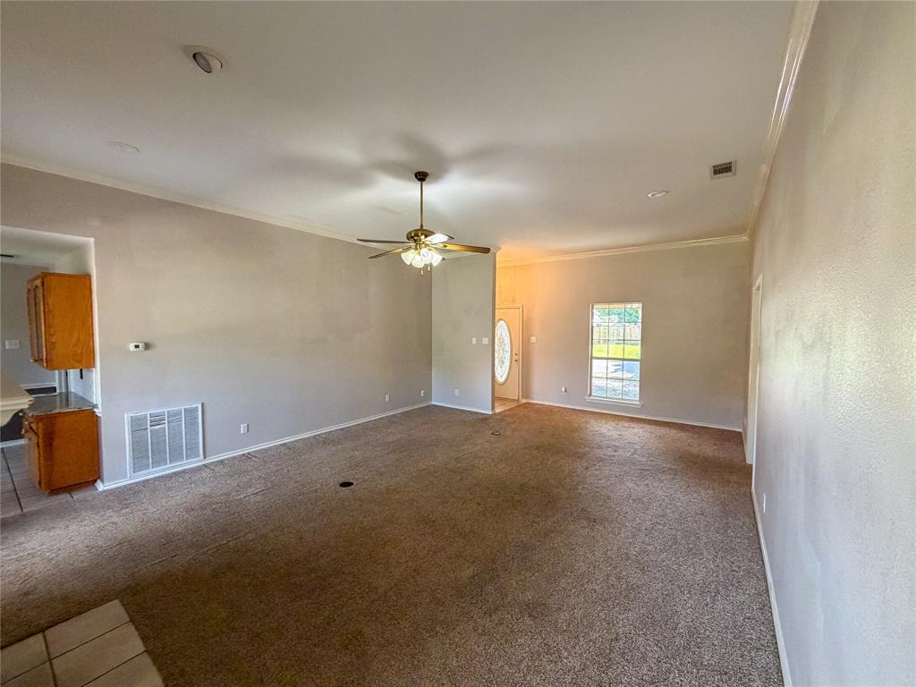 2204 N Village Drive Property Photo 6