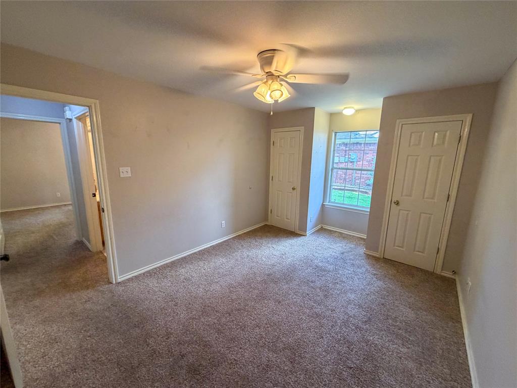 2204 N Village Drive Property Photo 24