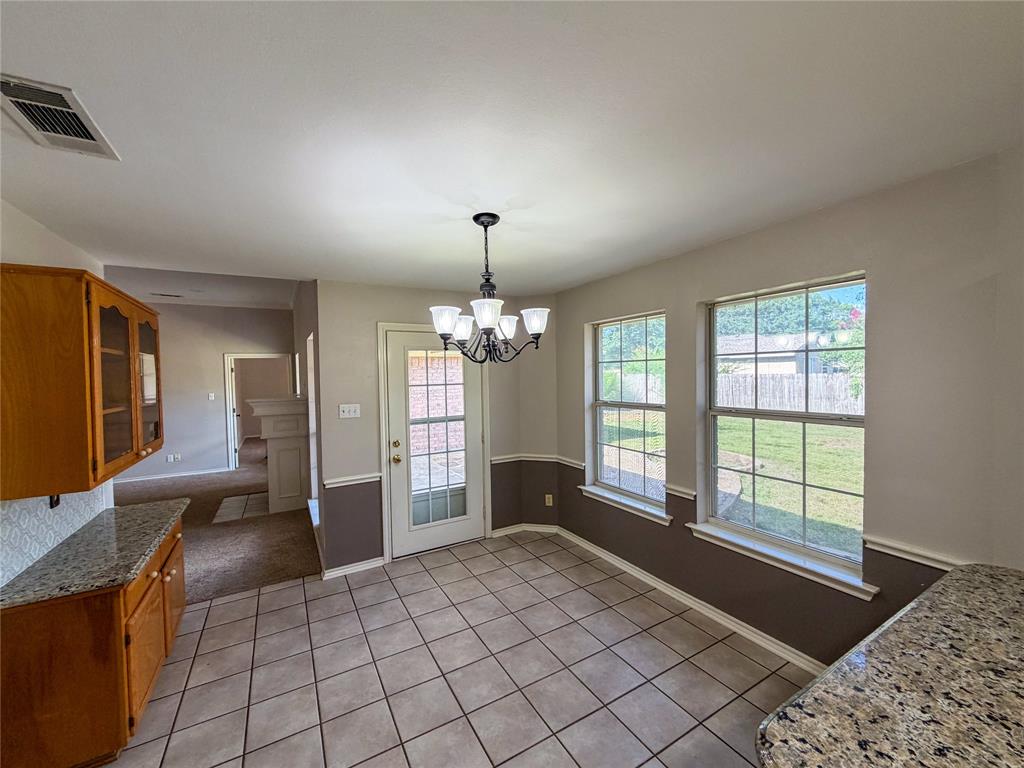 2204 N Village Drive Property Photo 33