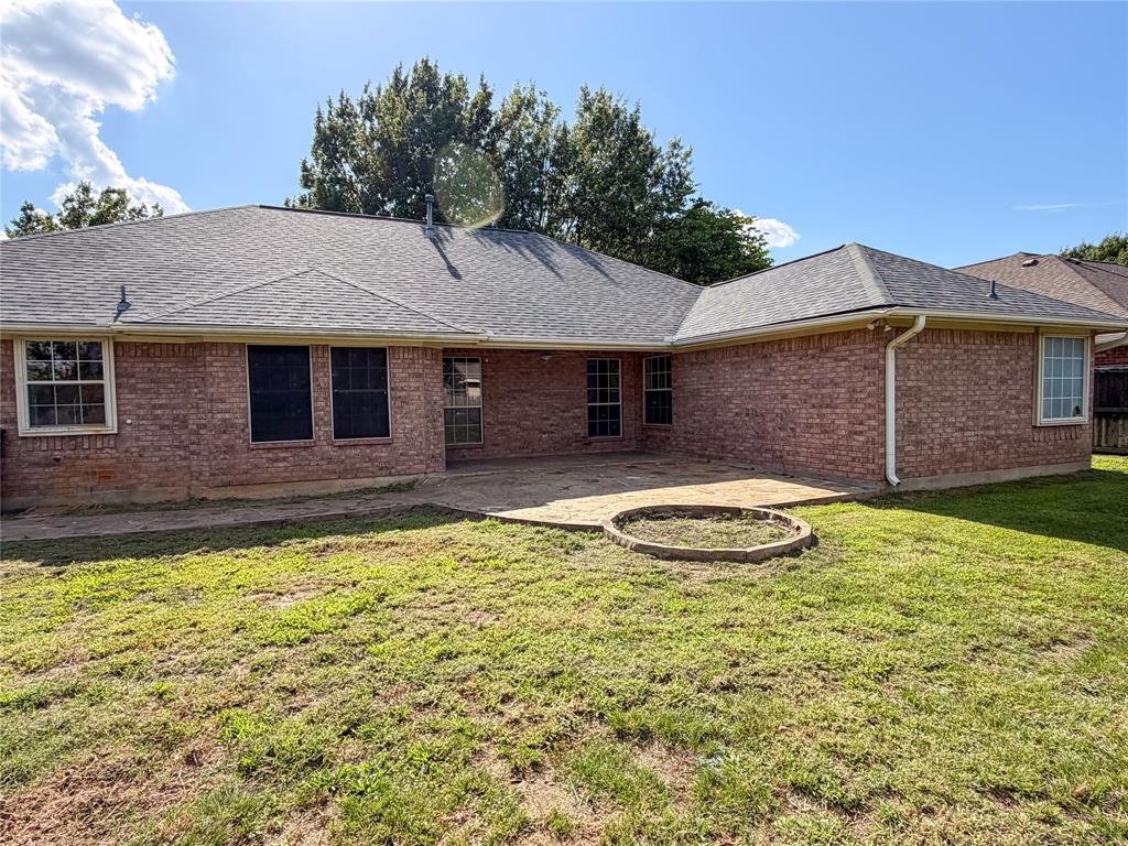 2204 N Village Drive Property Photo 39