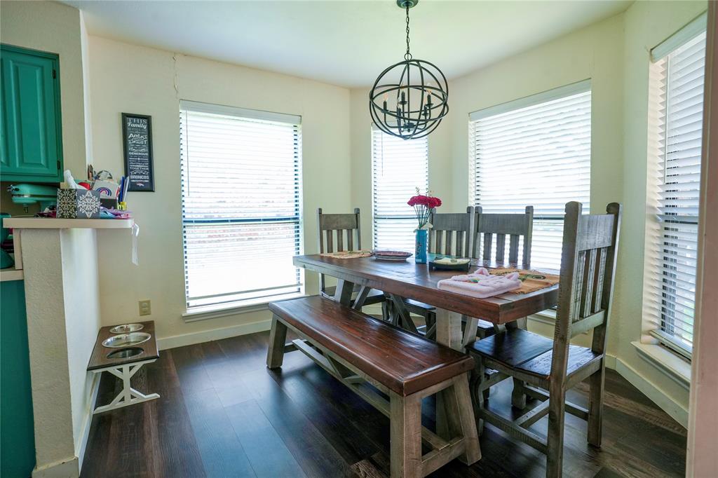 6320 Leasa Court Property Photo 3