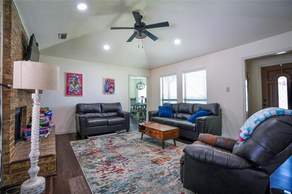6320 Leasa Court Property Photo 5