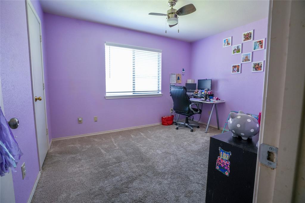 6320 Leasa Court Property Photo 6