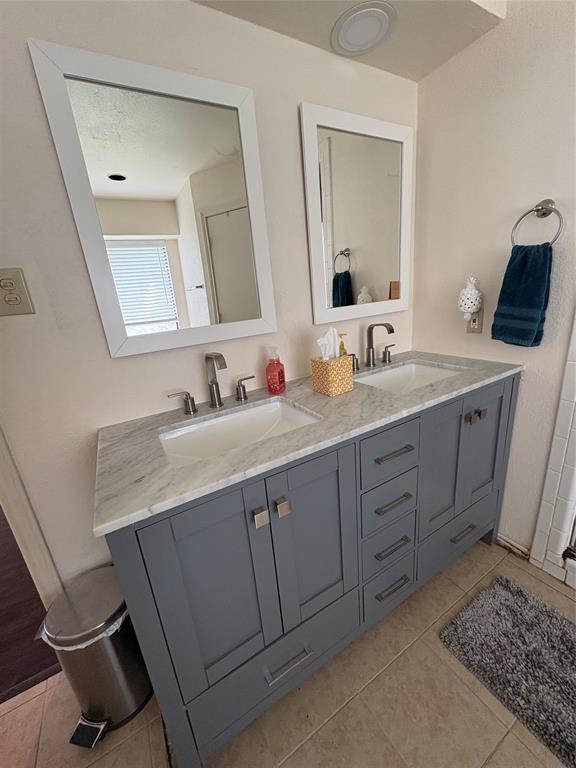 6320 Leasa Court Property Photo 10
