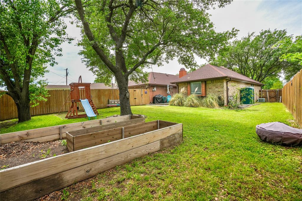 6320 Leasa Court Property Photo 14