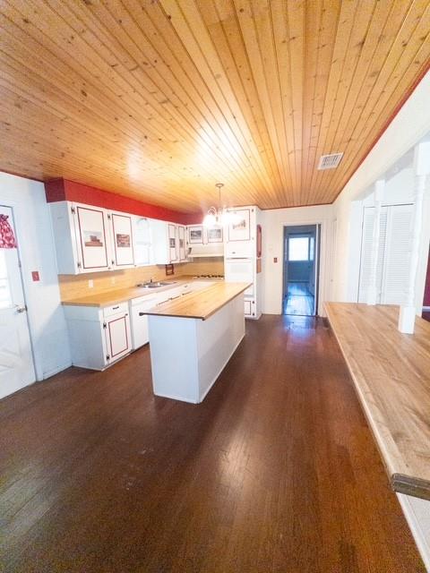 613 Laurel Road Property Photo 5