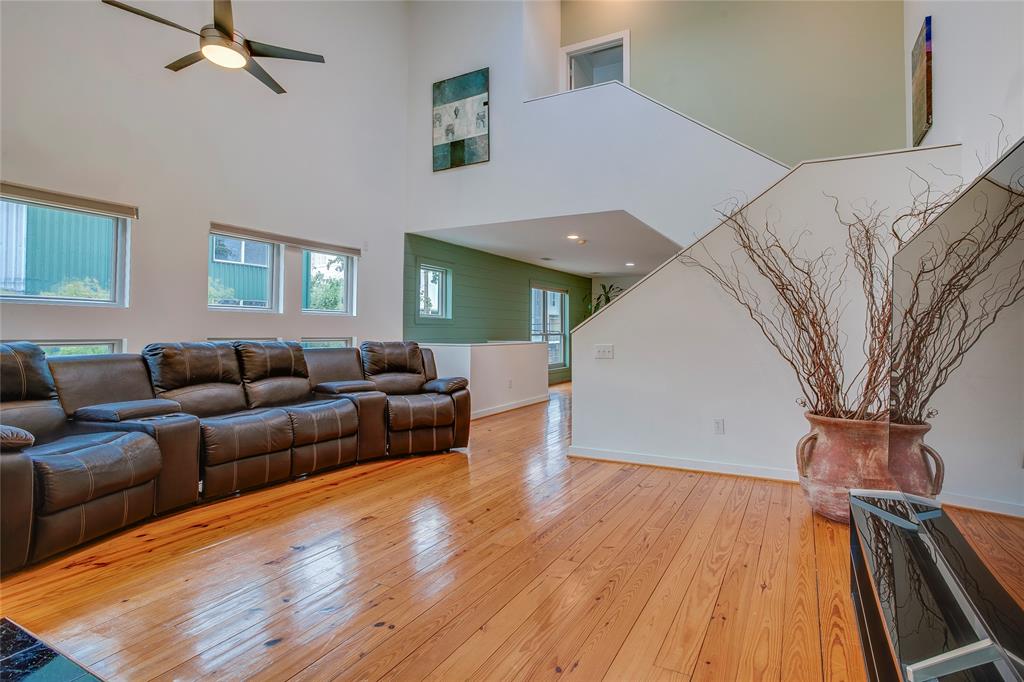 3801 San Jacinto E Property Photo 6
