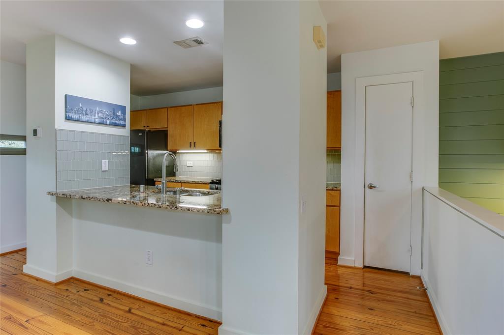 3801 San Jacinto E Property Photo 11