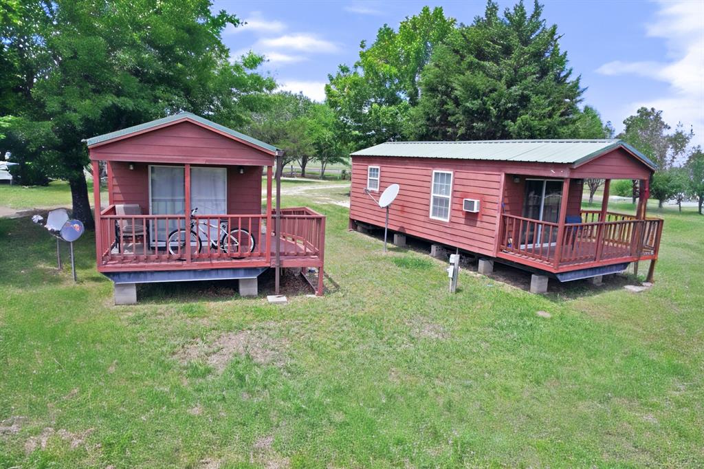 4413 Fm 16 Property Photo 10