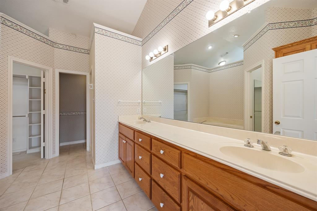 7644 County Rd 302 Road Property Photo 10
