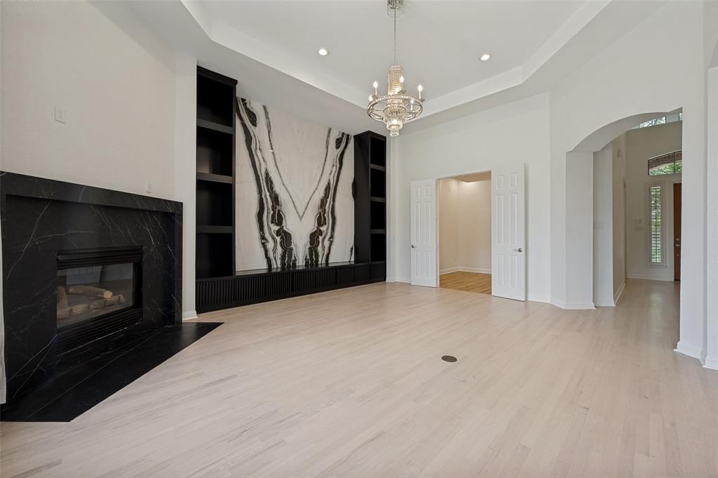 1419 Biltmore Court Property Photo 3