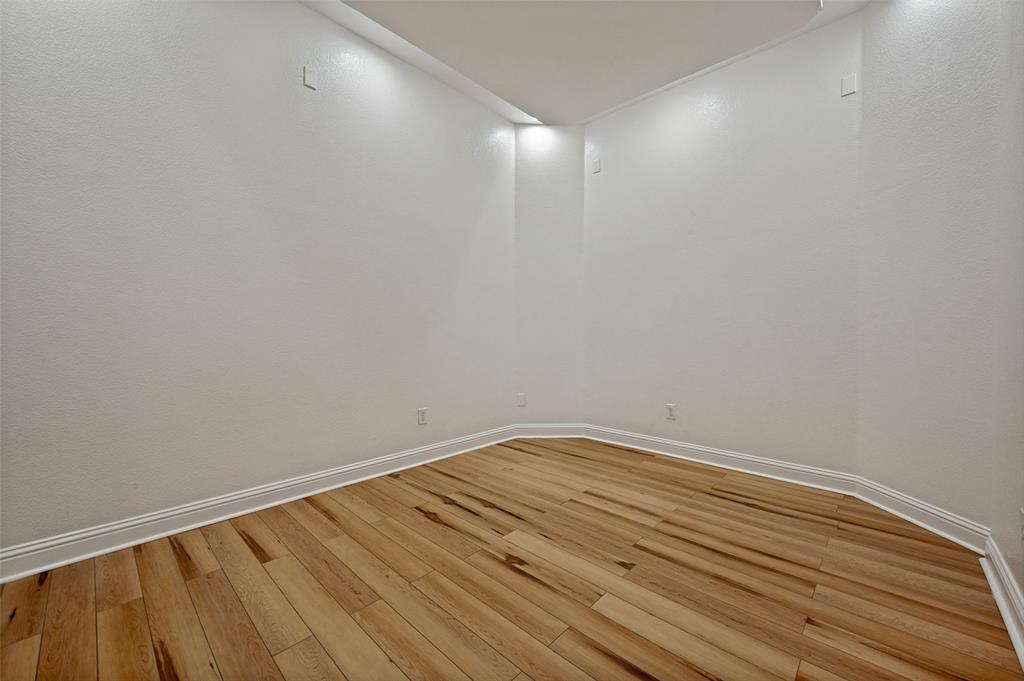 1419 Biltmore Court Property Photo 30
