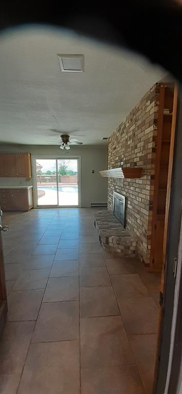 1202 Honeysuckle Drive Property Photo 2
