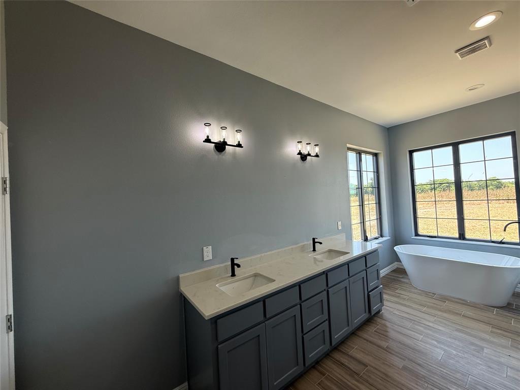 1405 County Road 247 Property Photo 12