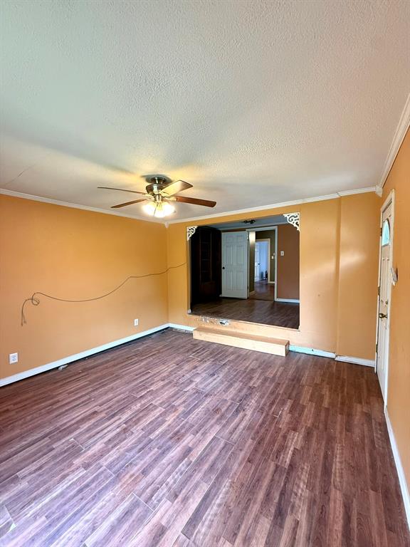 205 Lake Street Property Photo 9