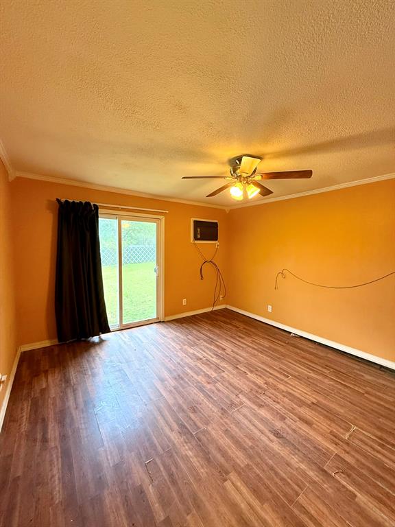 205 Lake Street Property Photo 10