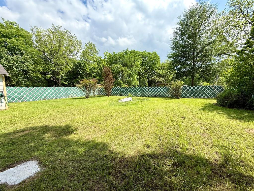 205 Lake Street Property Photo 24