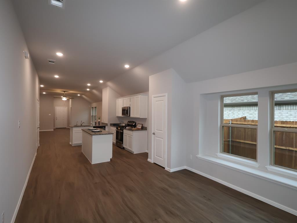 444 Silent Pond Park Property Photo 2