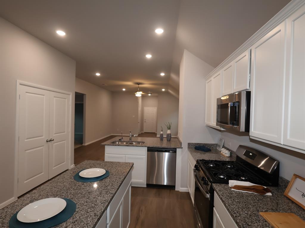 444 Silent Pond Park Property Photo 5