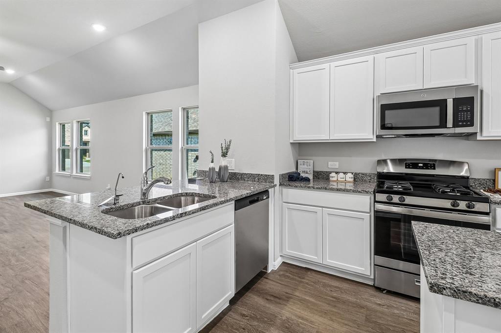 444 Silent Pond Park Property Photo 8