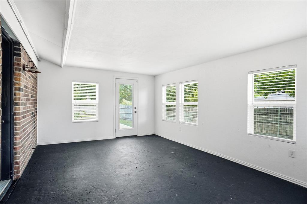 261 Timberlake Drive Property Photo 15