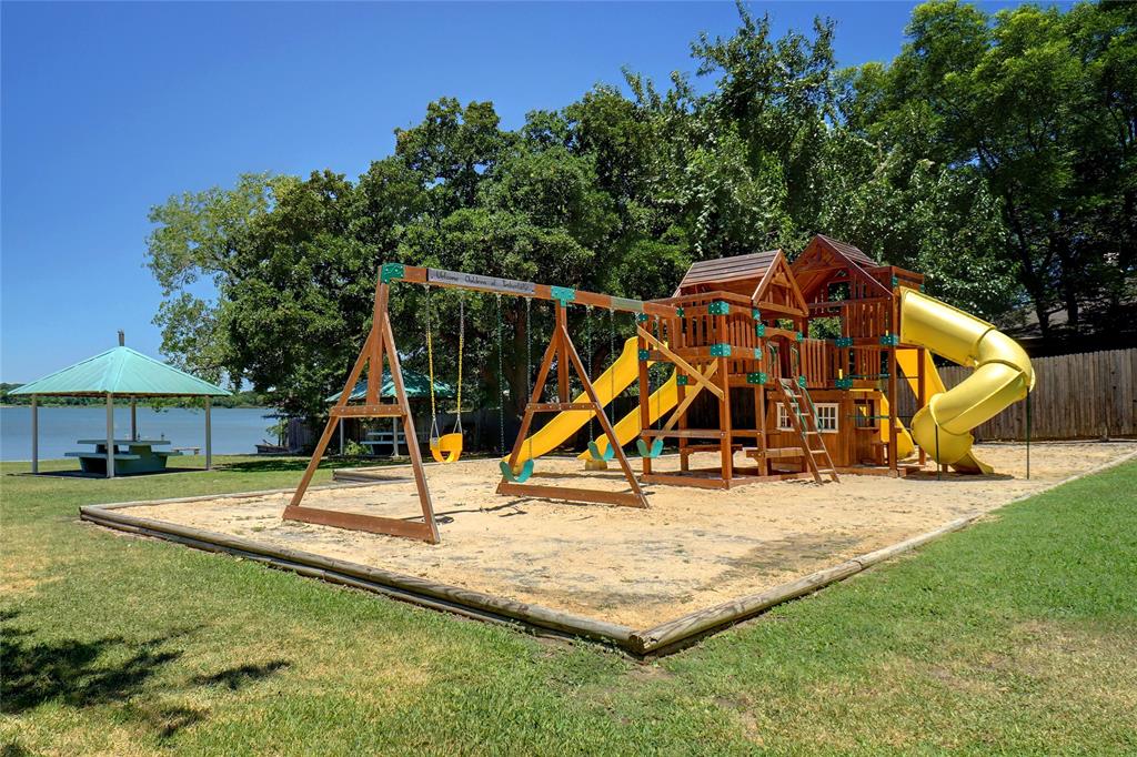 261 Timberlake Drive Property Photo 32