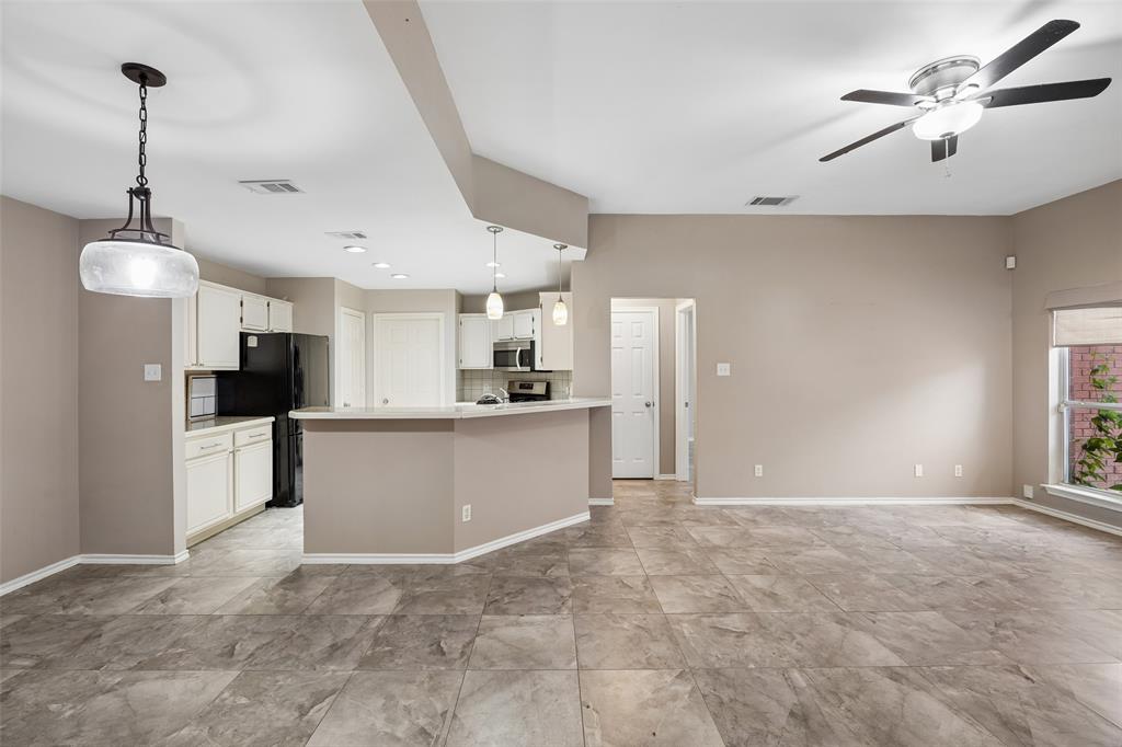 716 Ashbrook Drive Property Photo 12