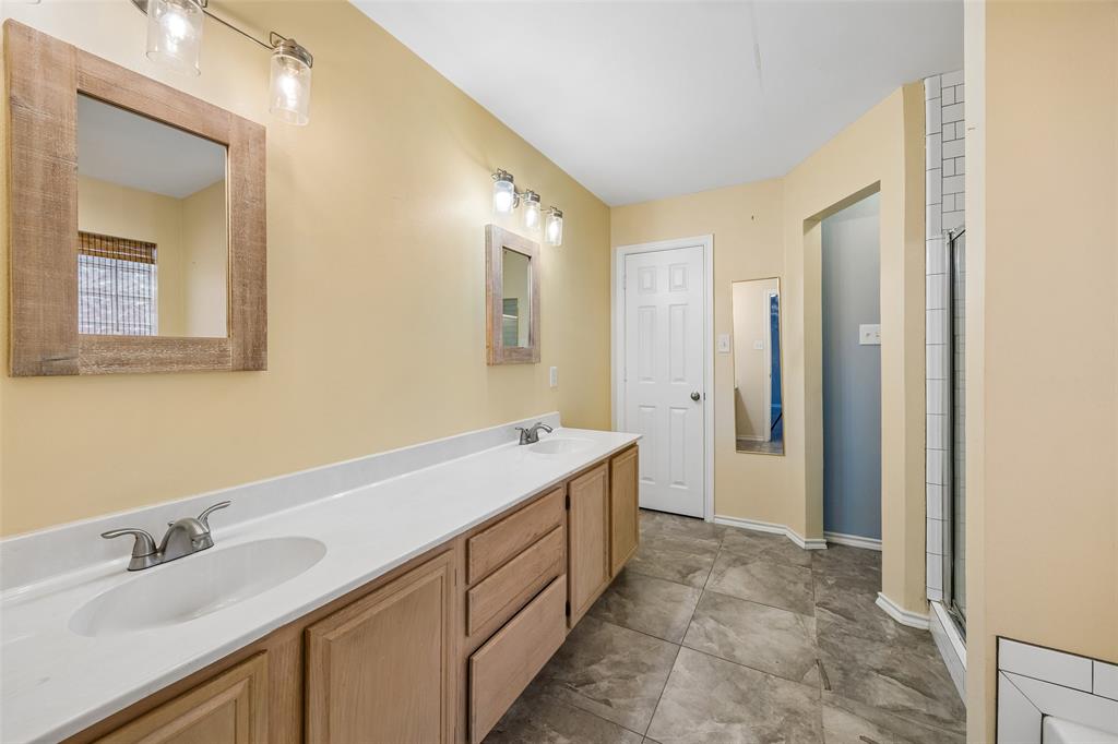 716 Ashbrook Drive Property Photo 20