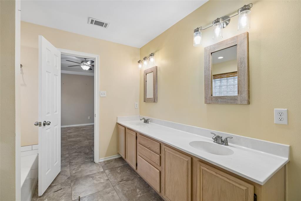 716 Ashbrook Drive Property Photo 22