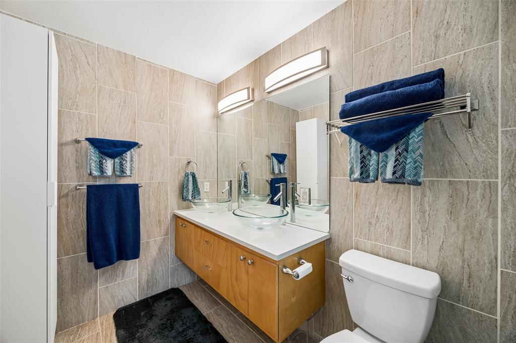 804 S Weatherred Drive Property Photo 20
