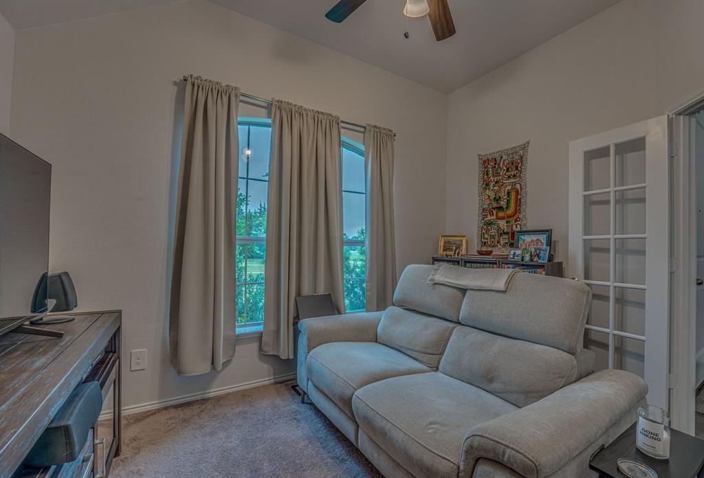 2036 Abbey Road Property Photo 5