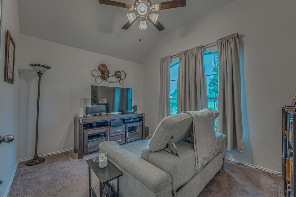 2036 Abbey Road Property Photo 6