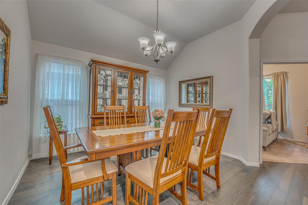 2036 Abbey Road Property Photo 8