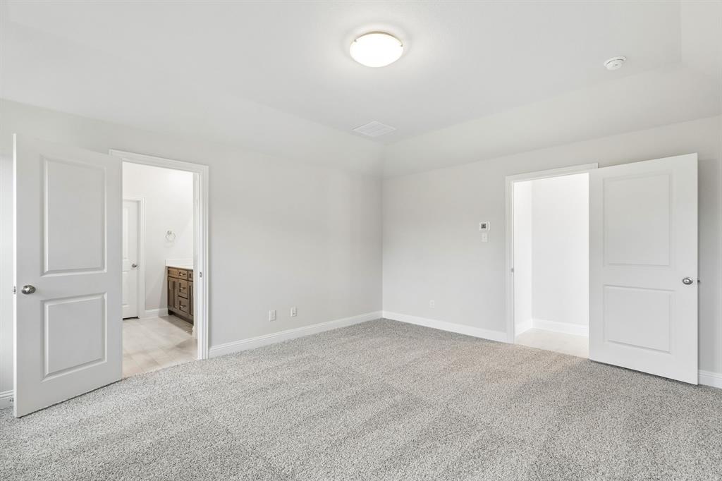 3002 Italia Terrace Property Photo 13